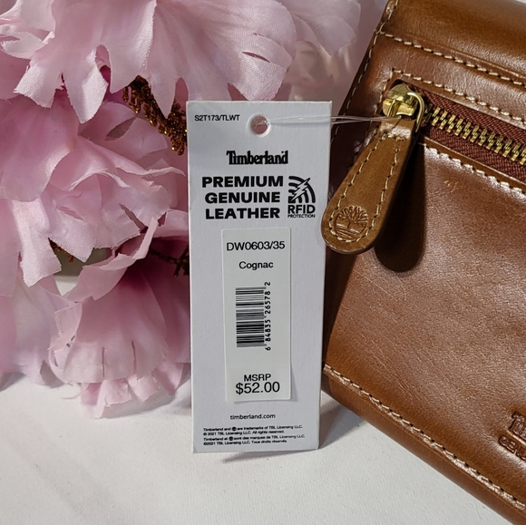 Timberland Women's RFID NWT Cognac/Brown Leather Flap Wallet Clutch Organizer - Picture 11 of 11